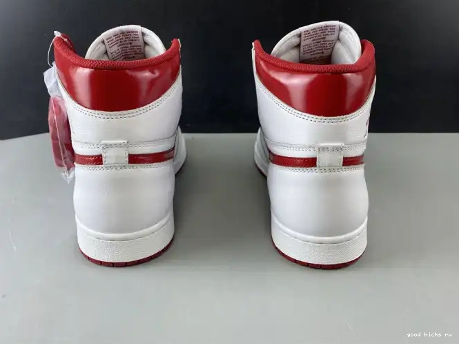 80% Off Sale (2017) Metallic 555088-103 Retro 1 Red Air Jordan 0414